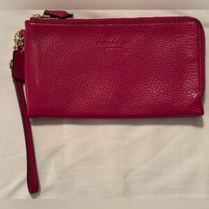 Coach Pebble Leather Double Corner Zip Wristlet Cranberry Colour